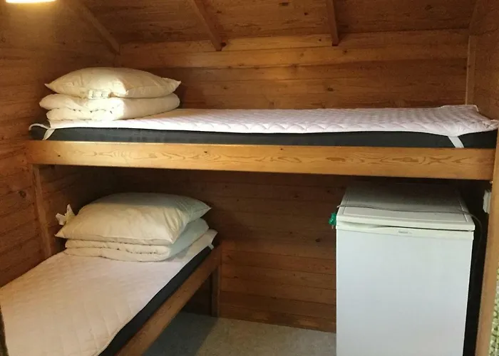 营地 艾特夫露营小屋旅馆 *